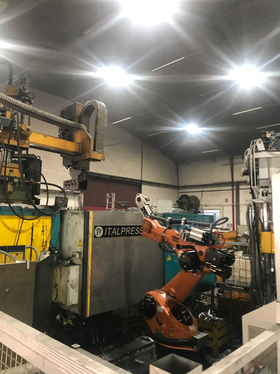 Finseral, Ingenieria Y Servicios S.C. Automatización de Isla de Inyección